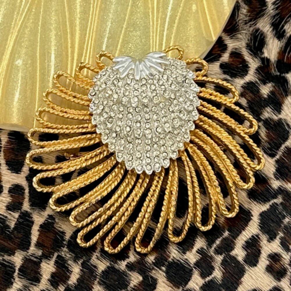 VINTAGE 1960s Brooch With Goldtone Loops & Silvertone Strawberry Design